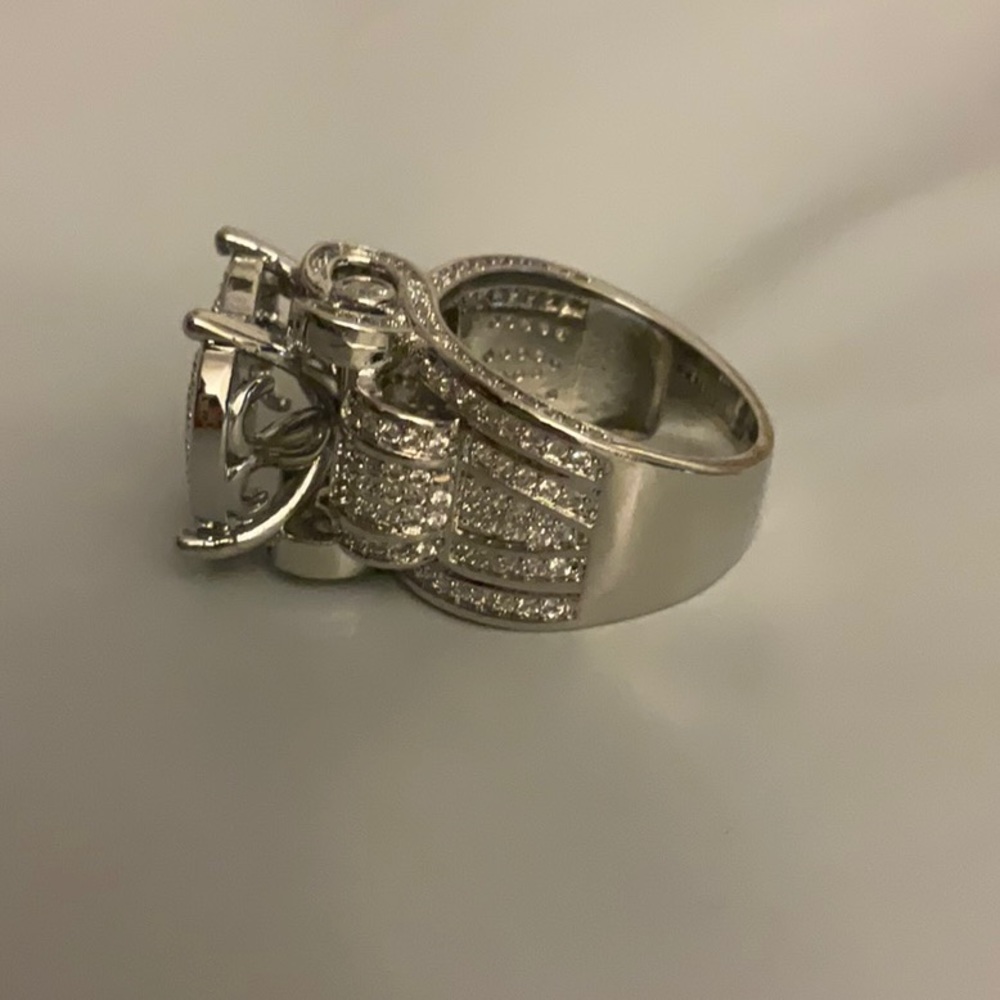 New sterling Silver CZ heart ring size 8. - Picture 3 of 7